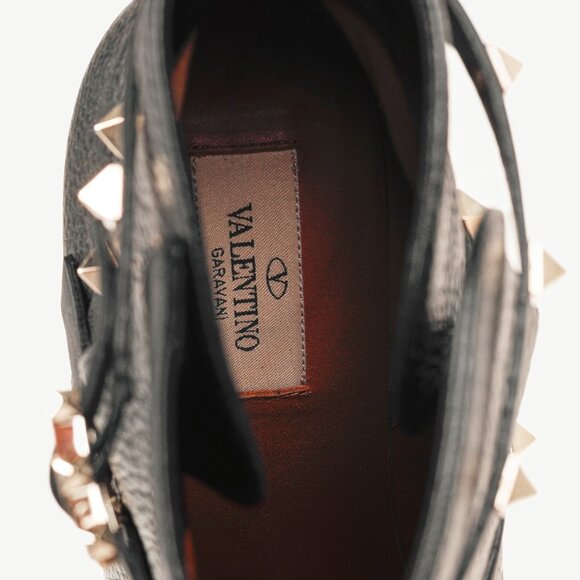 Valentino Garavani Rockstud Pebbled Leather Black Ankle Boots - Picture 9 of 11